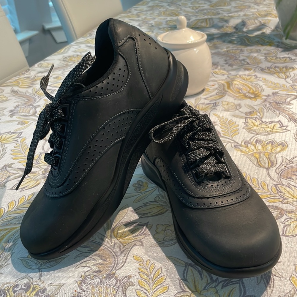 SAS Walk Easy Comfort Shoes Black Women’s Size 4 MLeather Lace Up